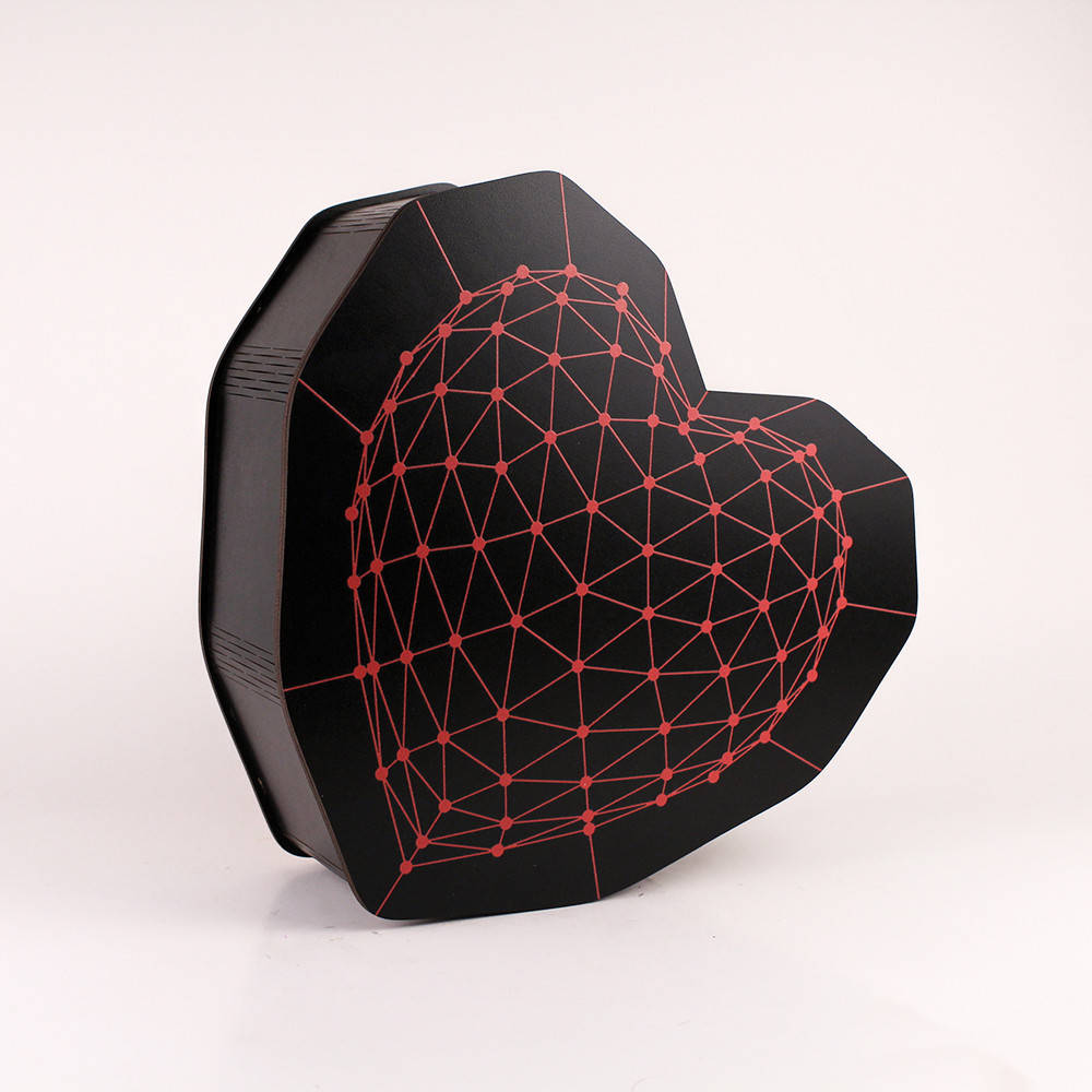 

Коробка деревянная черная "Сердце 3D" красное