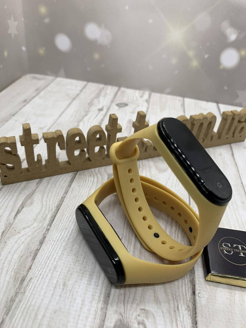 

Ремешок на mi band 4 браслеты для фитнес трекера Xiaomi Mi 3 Original Design различные цвета Медовый