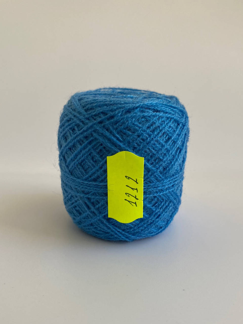 

Нитка акрилова 10 гр. для вишивання 1212