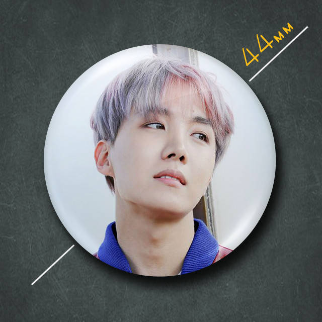 

"Чон Хосок / J-Hope (БТС / BTS)" значок круглый на булавке Ø44 мм