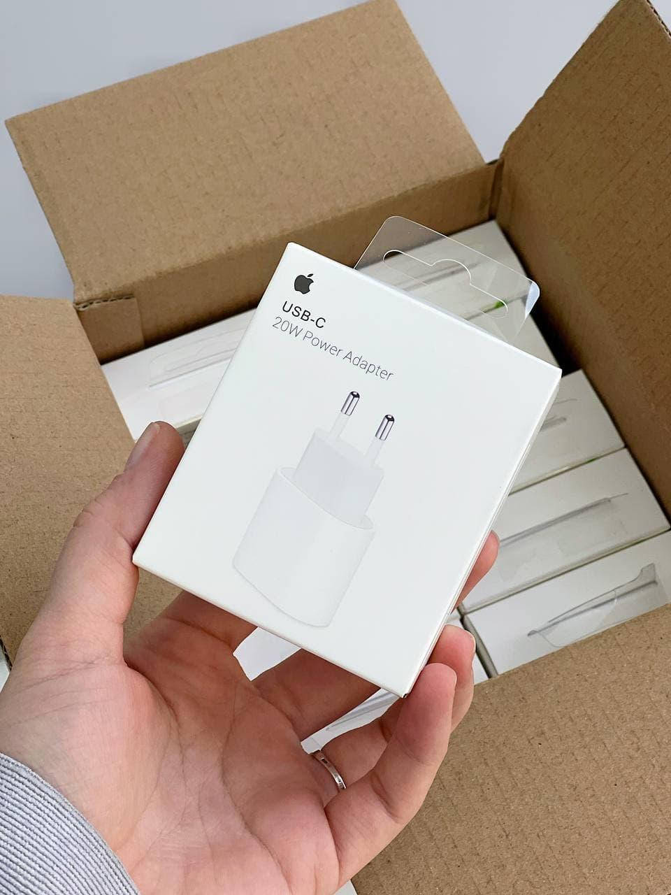 

Адаптер питания Apple 20W USB-C Power Adapter, Белый