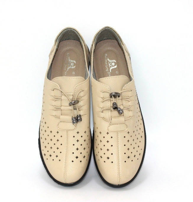 

Спортивные женские туфли на шнуровке с перфорацией бежевого цвета, Бежевый