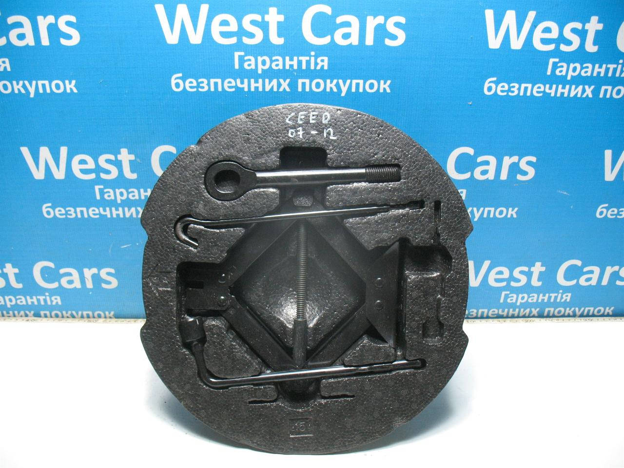 

Комплект інструментів Kia Ceed с 2007 по 2012