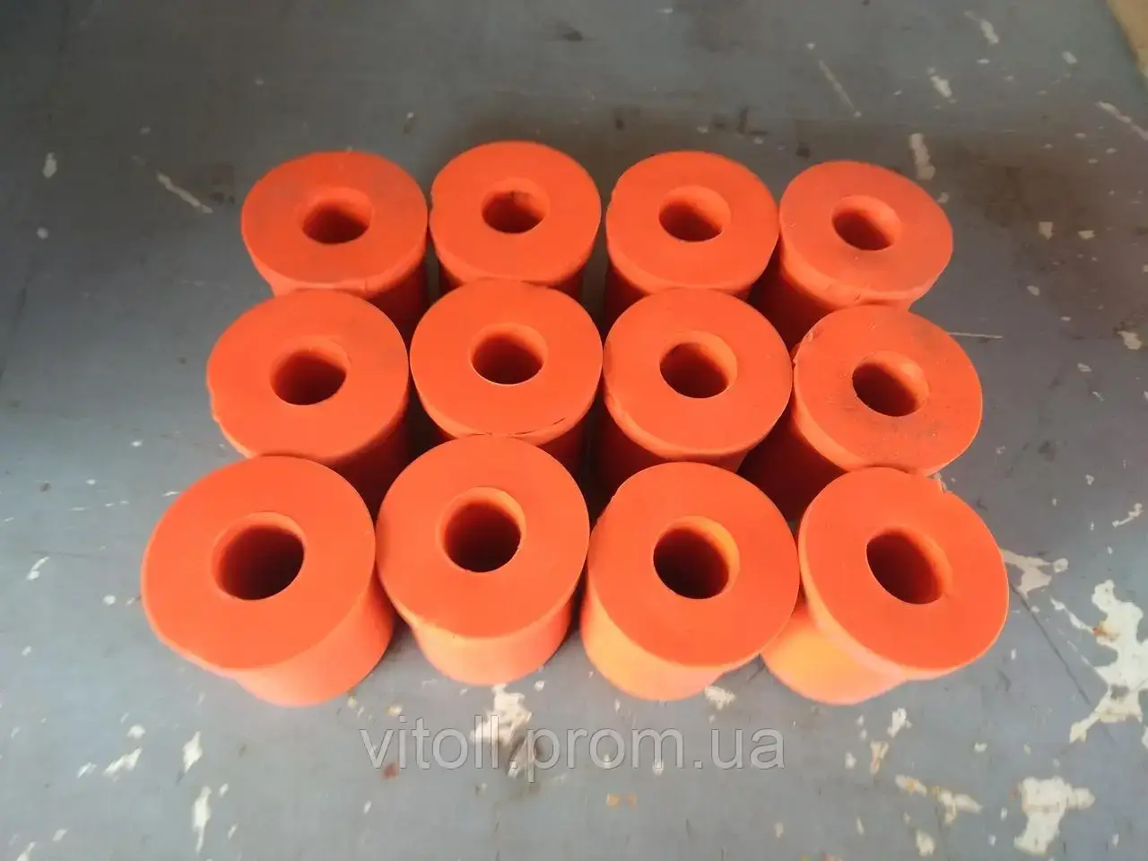 

Втулки рессоры Волга ГАЗ 2401, 2410, 31029, 3110, 31105 (12 шт) полиуретан