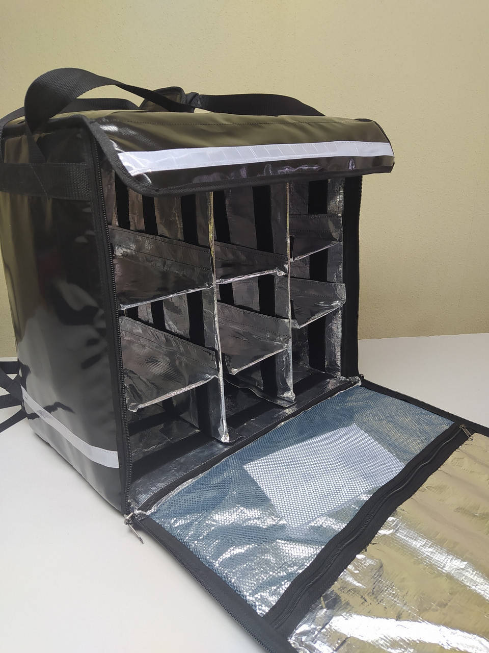 

Термосумка для доставки еды, пиццы, суши с перегородками. Рюкзак для доставки суши, еды с перегородками. ПВХ