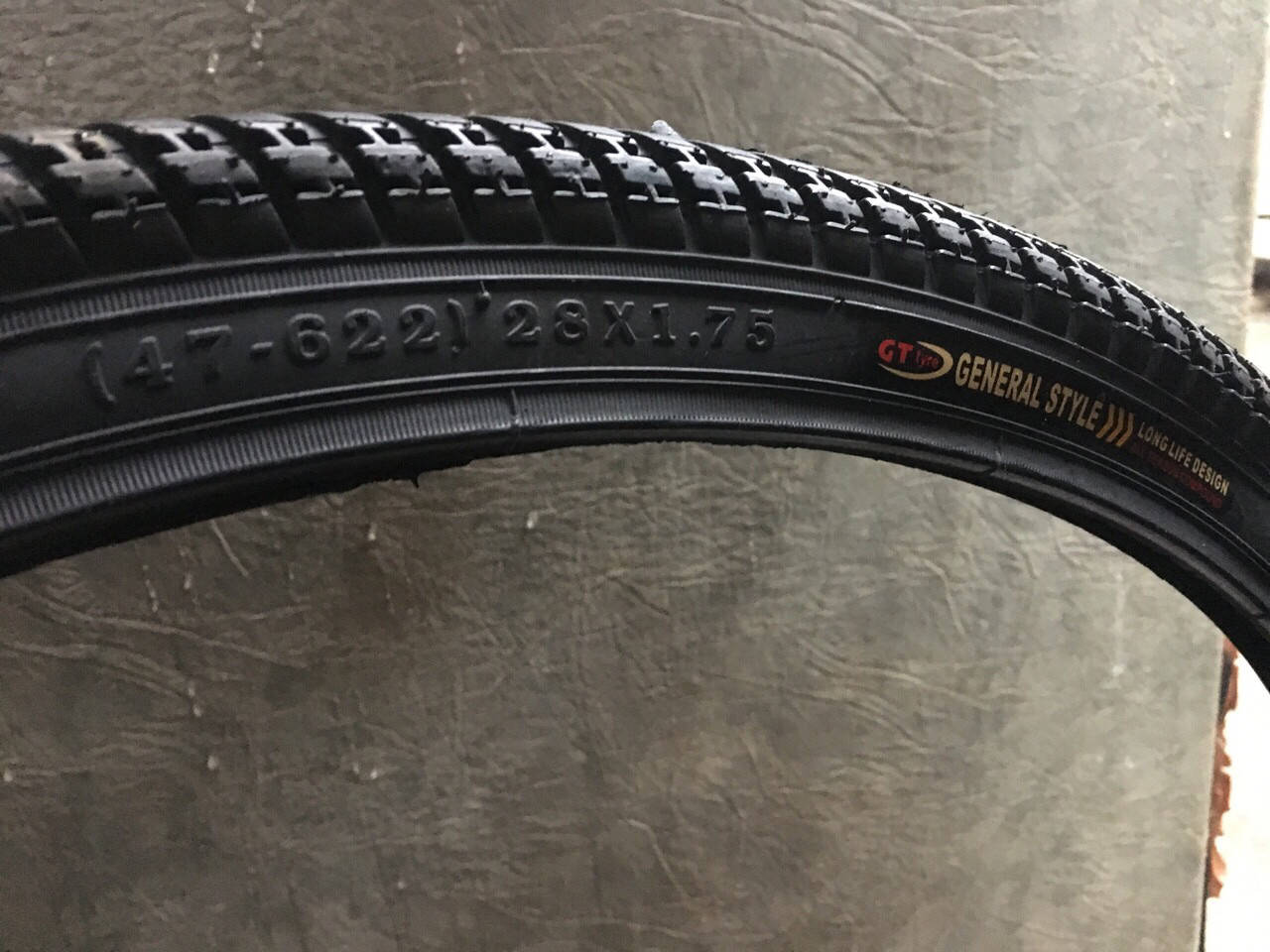 

Покришка Шина 28-1.75 на велосипед General Style