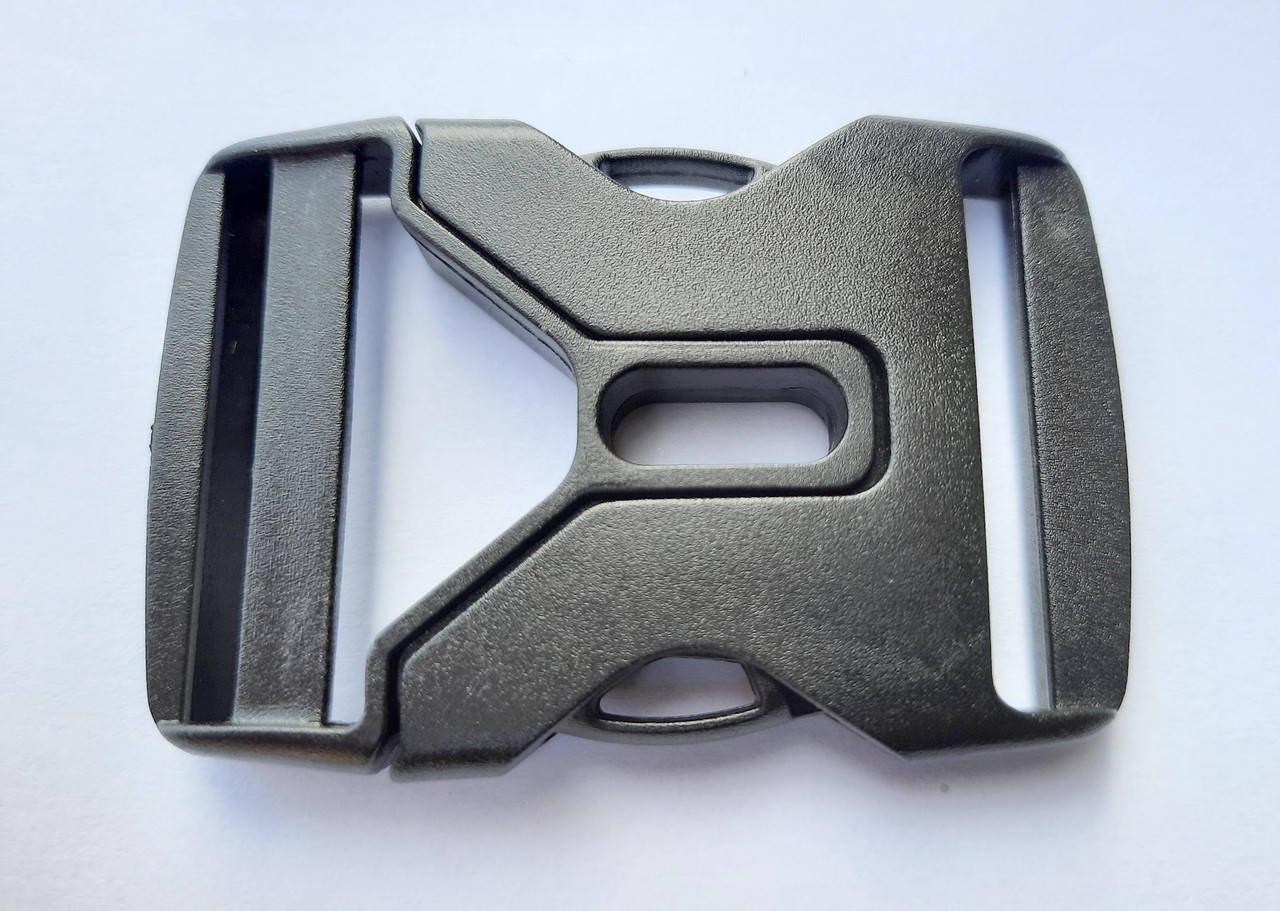 

Карабин фастекс пластиковый под тесьму шир 3,8 см.