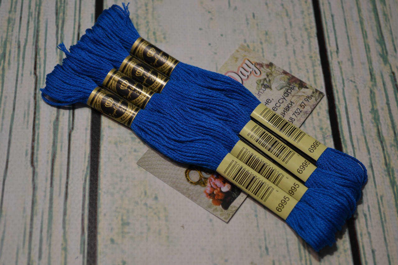

Мулине Royal Broderie, цвет №995