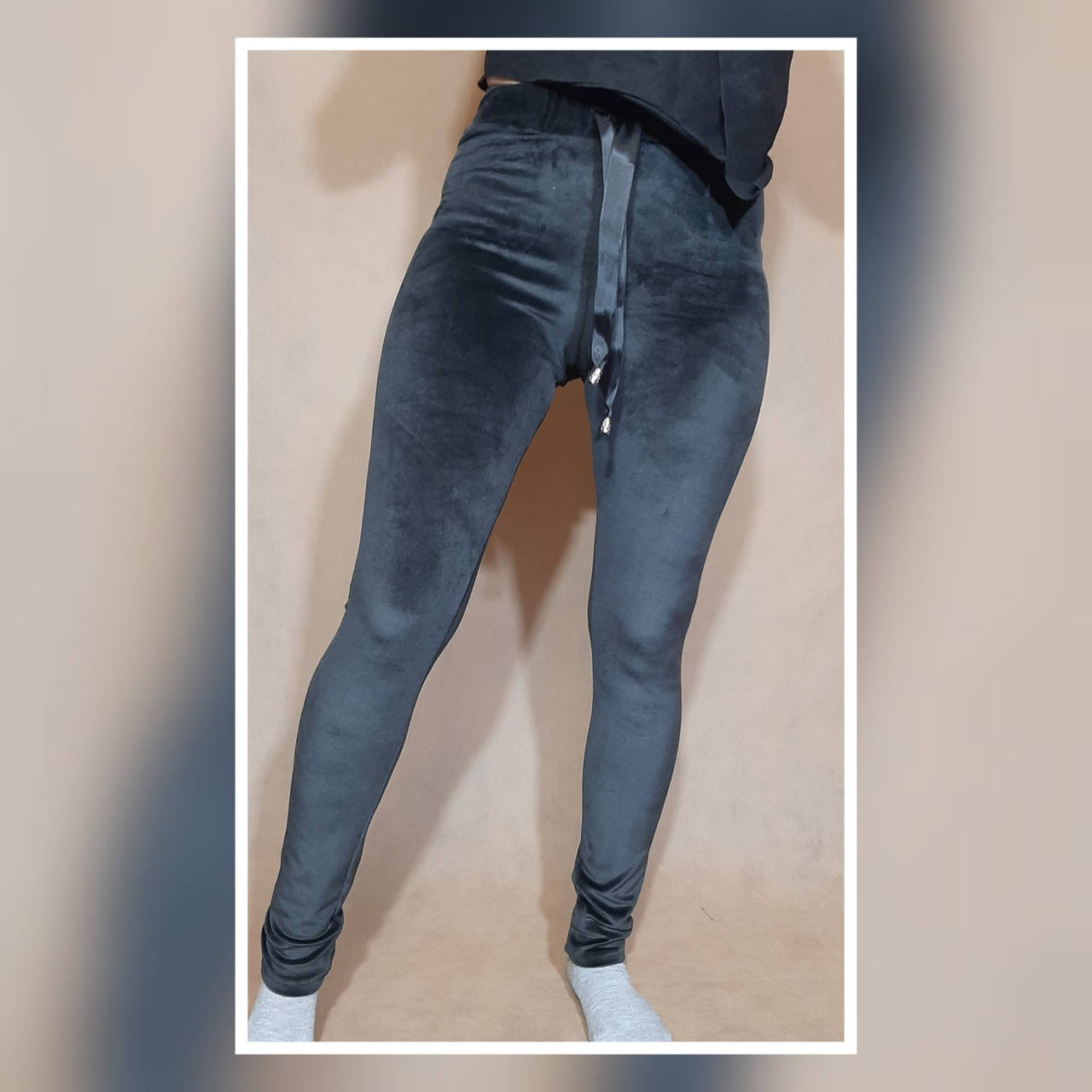 

Лосины из велюра, очень стрейчевые черного цвета, Черный