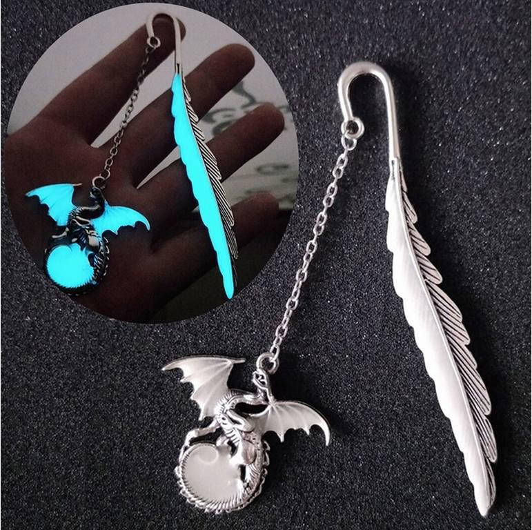 

Светящаяся закладка для книг Летящий Дракон MRBookmark