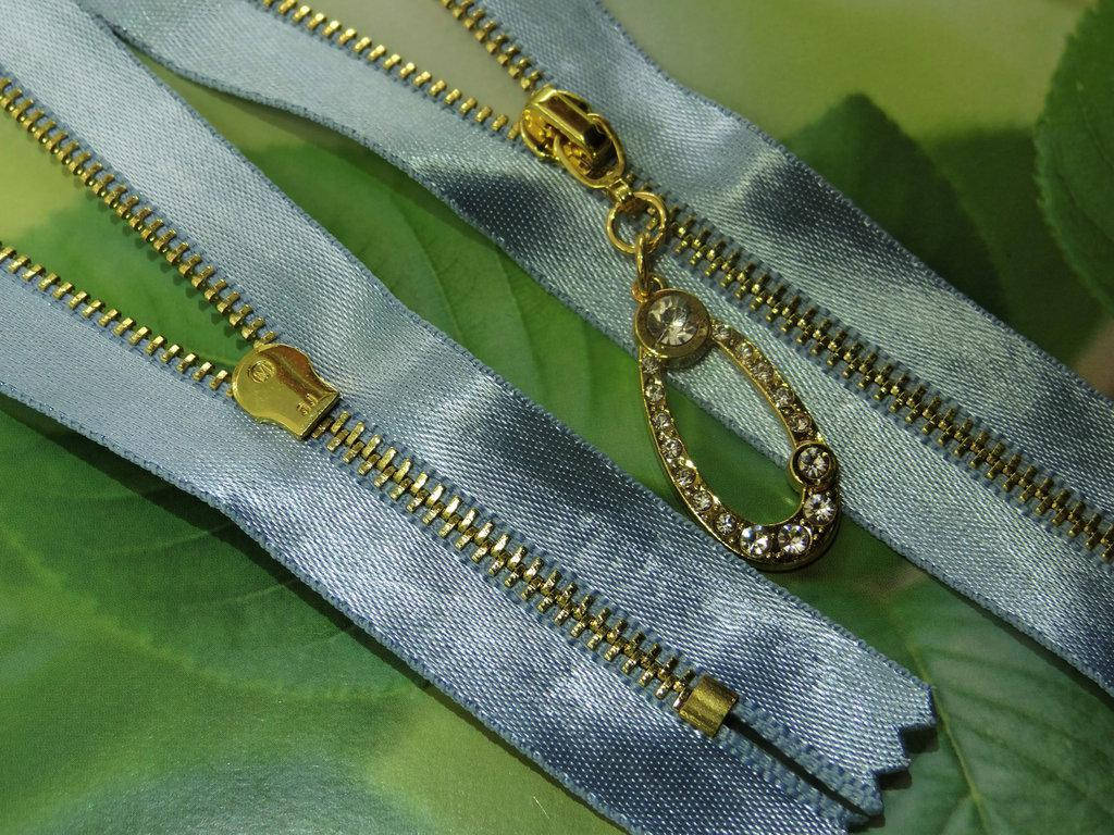 

Металл на атласной основе 20см 70см CZ0275 Т165, Голубой