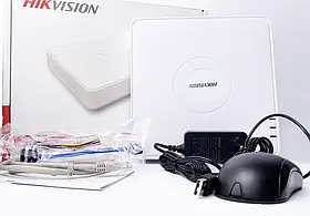 Відеореєстратор мережевий IP NVR DS-7108NI-Q1 8-канальний