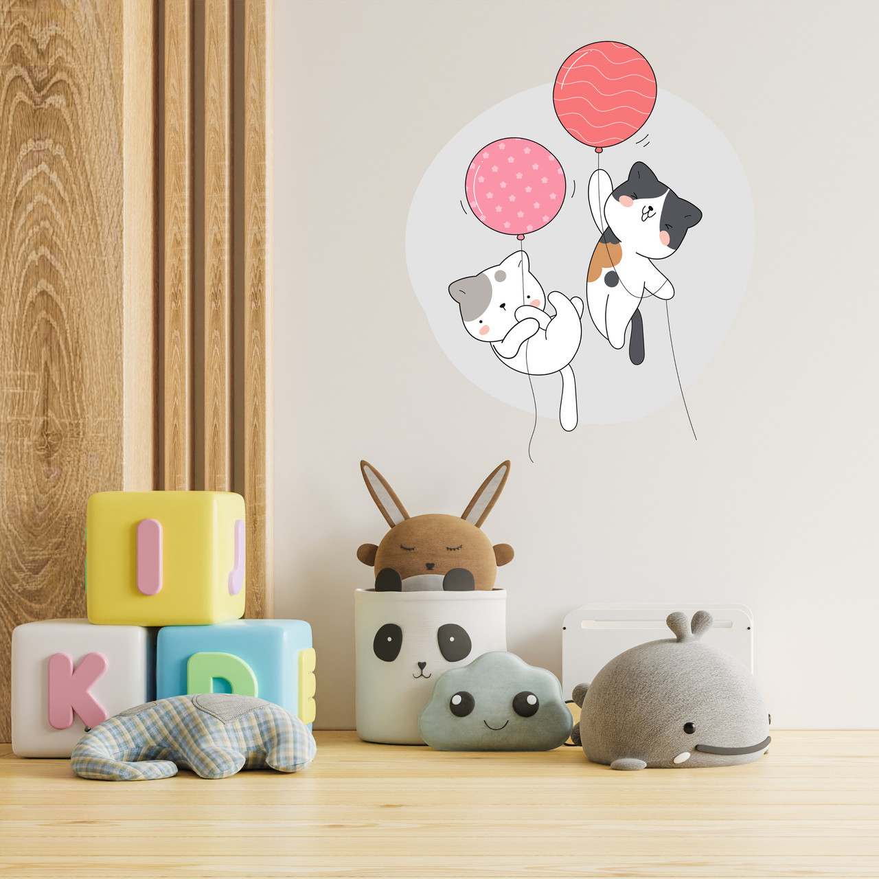 Наклейка на стіну в дитячу кімнату "Котіа на повітряних кульках" з оракалу