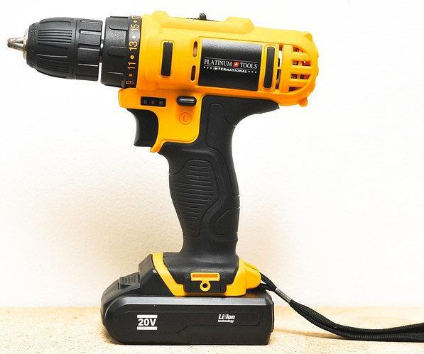 Шуруповерт Аккумуляторный Platinum Tools (MT0221) 180Вт