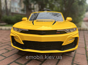 Дитячий електромобіль Chevrolet Camaro, 12V12AH, підсвічування днища, і ніг, амортизатори передні/задні