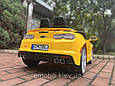 Дитячий електромобіль Chevrolet Camaro, 12V12AH, підсвічування днища, і ніг, амортизатори передні/задні, фото 8