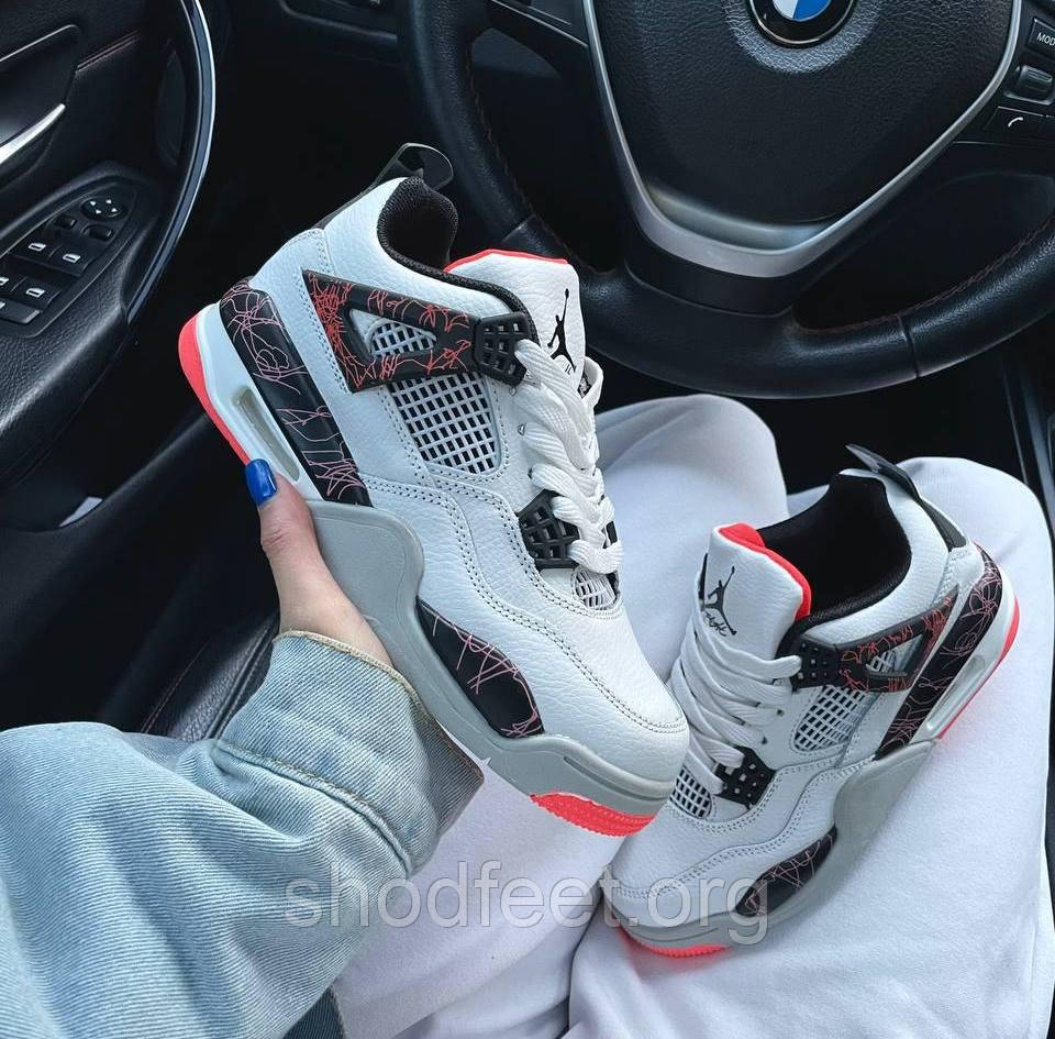 Чоловічі кросівки Air Jordan 4 Retro "Flight Nostalgia"