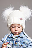 Теплий дитячий набір для дівчинки 1-2-3-4 роки: зимова шапка з 2 помпонами на флісі біла молочна + снуд хомут, фото 7