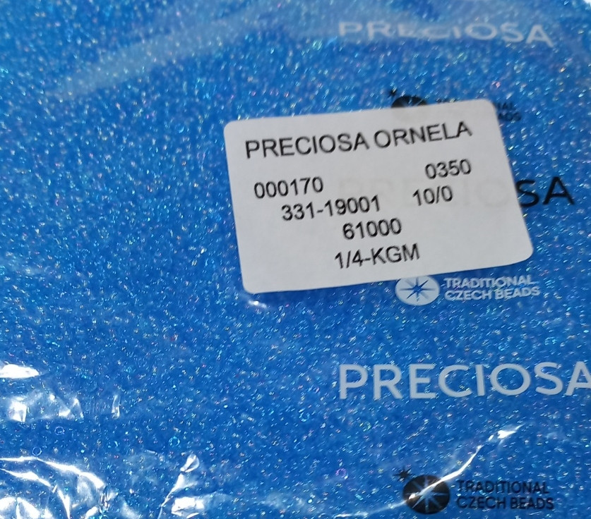 Бісер 10/0, No61000, колір — блакитний прозорий райдужний (пач.50 грамів)