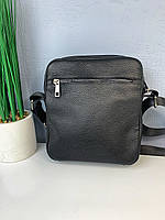 Сумка 21х19х5 см чоловіча класика на блискавці з натуральної шкіри, плечовий ремінь регулюється по довжині