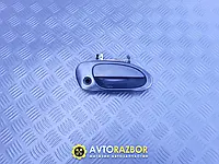 Ручка передней правой двери наружная BC1D58410 на Mazda 323 BA, 323F 1994-1998 год