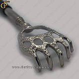 Чесалка для спини Лапа ведмедя Bear Claw чорний колір у пакованні, фото 4