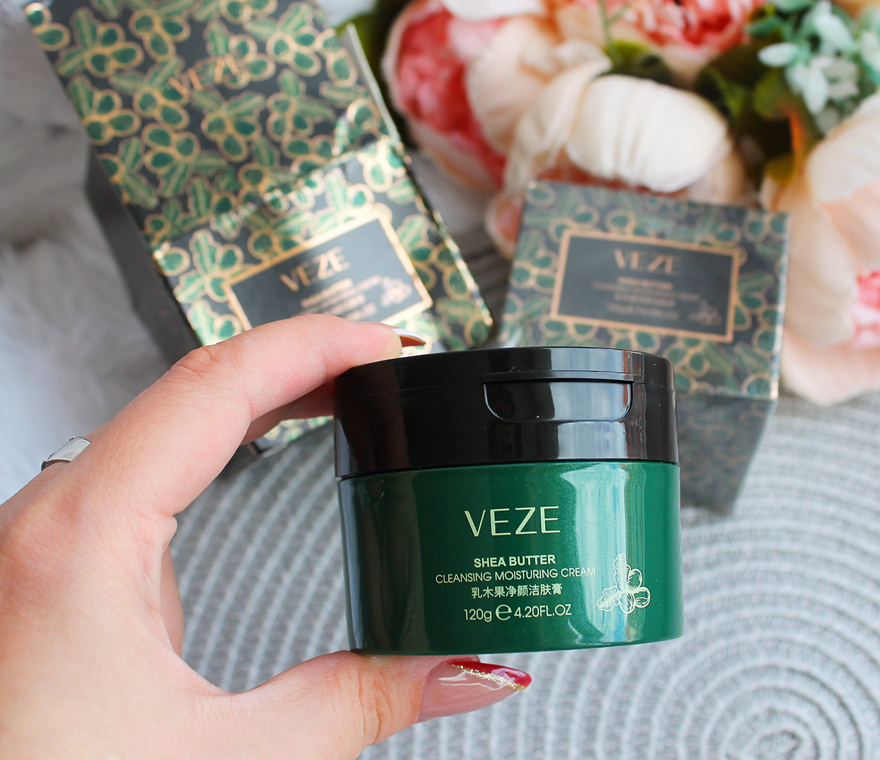 Зволожувальний та очищуючий крем  Veze Shea Batter Cleansing Moisturizing Cream з маслом ши 120 грам