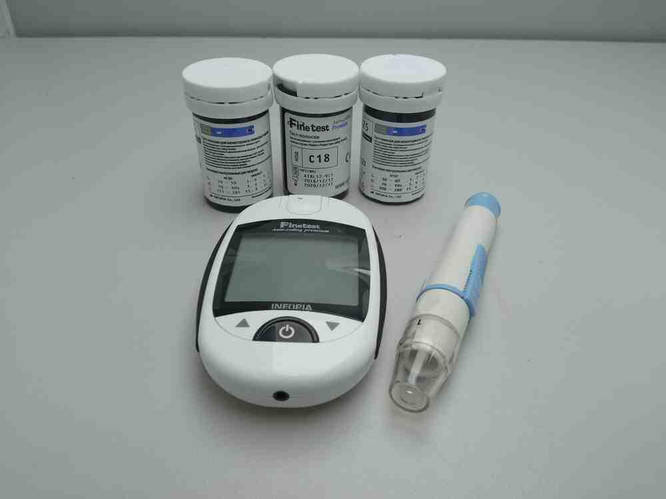 Глюкометр анализатор крови Б/У Fine Test Premium Infopia IGM-0017, цена ...