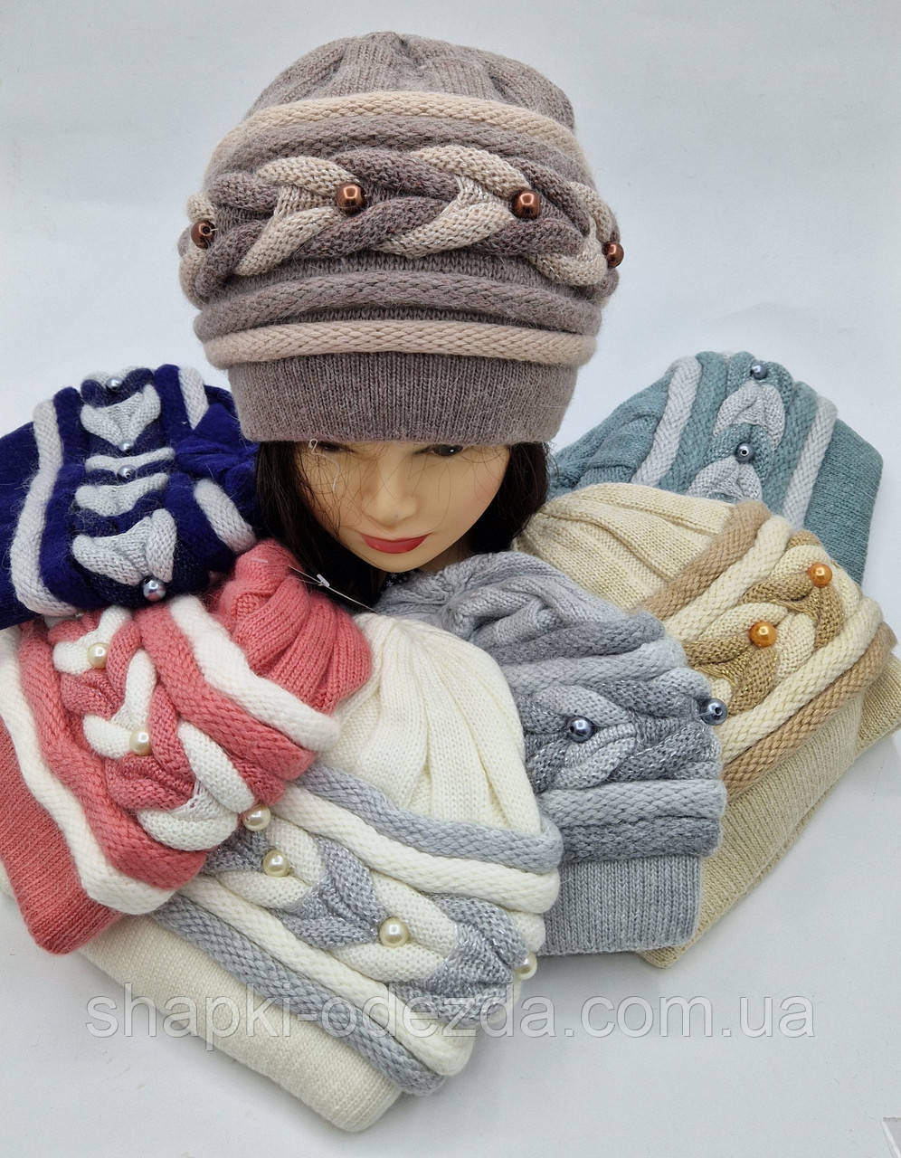 Шапка жіноча Кубанка 
 shapki-odezda.com.ua