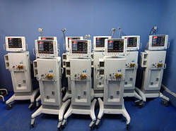 Ventilator GE Engstrom Carestation для вентиляції немовлят, дітей і дорослих.