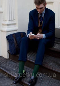 якого кольору мають бути шкарпетки під костюм