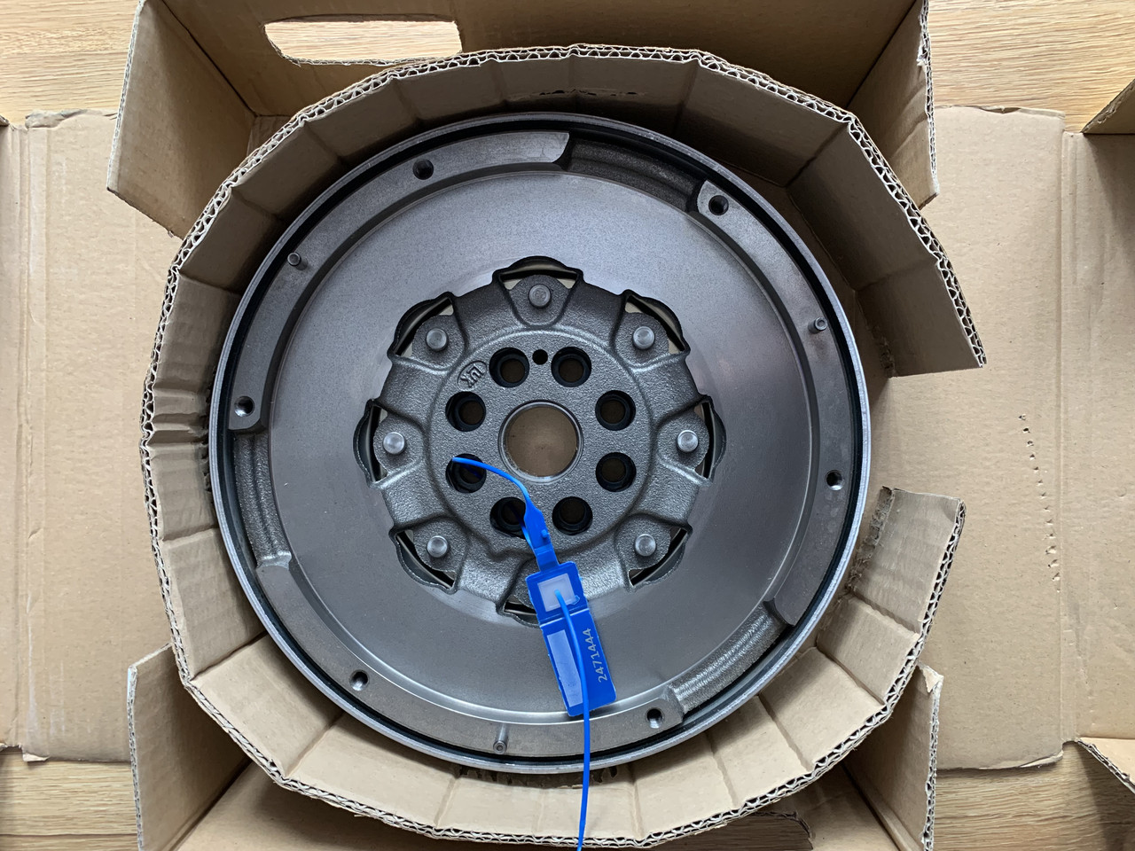 Двомасовий маховик, демпфер LUK 415079610 OPEL VIVARO / RENAULT ESPACE / TRAFIC 1,6 D 15-, фото 1