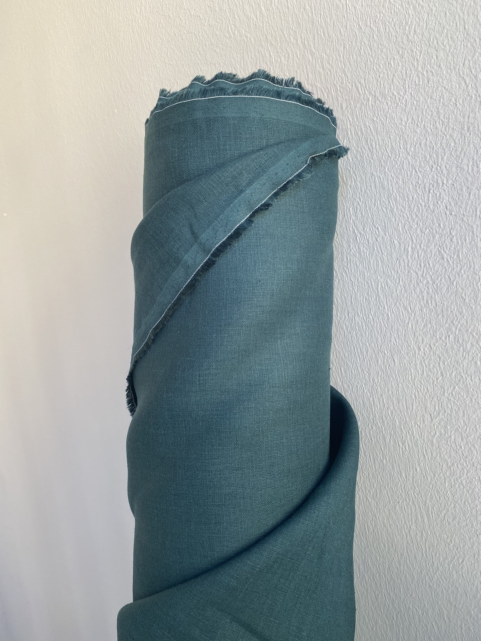 Смарагдова лляна сорочково-платтєва тканина, 100% льон, колір 204/1330