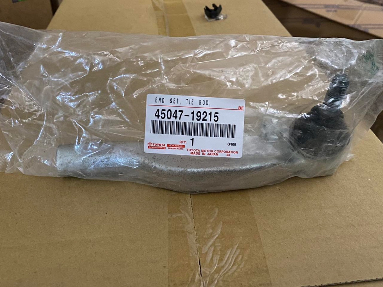 Наконечник кермової тяги лівий TOYOTA, Auris 150, Corolla 150 45047-19215