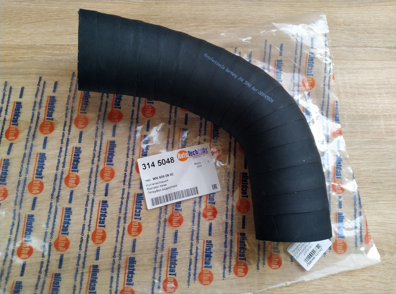 Патрубок інтеркулера AUTOTECHTEILE 314 5048 VOLKSWAGEN CRAFTER 2.5TDI 06->, фото 1
