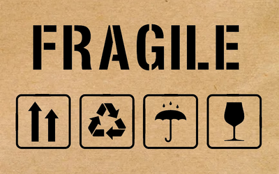 Крафт етикетка з друком "Fragile" 40x25 мм, 250 шт, Viskom