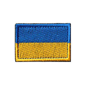 Вишитий шеврон маленький прапор України 30х45 мм на липучці