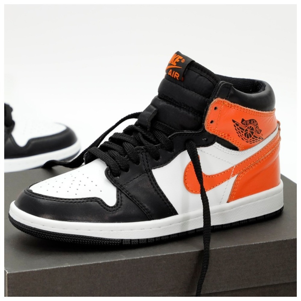 Чоловічі / жіночі кросівки Nike Air Jordan 1 Retro High Orange White Black, шкіряні найк аір джордан 1 ретро аїр, фото 1