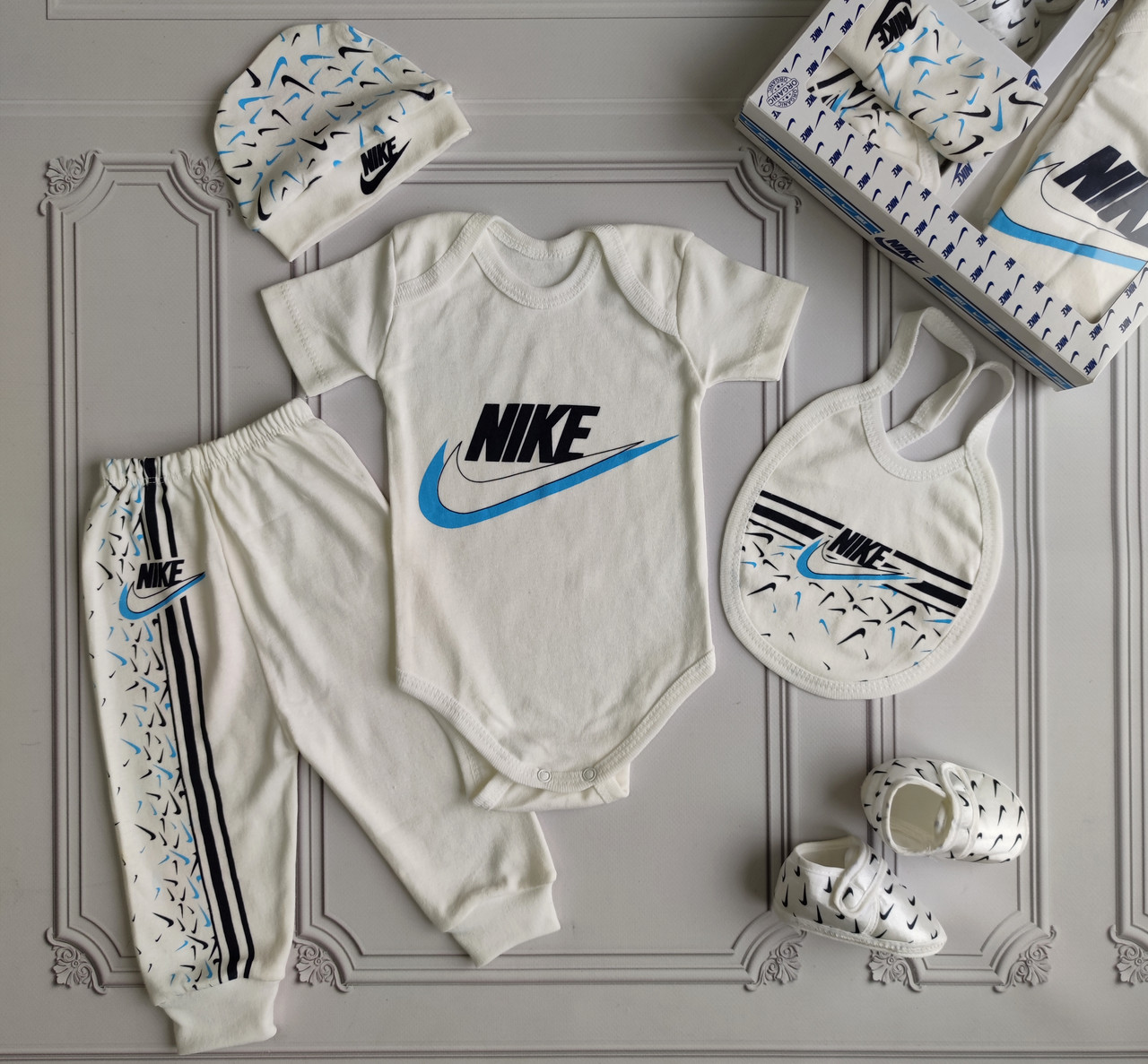 Набір Nike для новонародженого хлопчика на виписку, подарунковий комплект