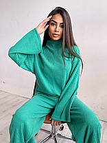Стильний жіночий теплий костюм кофта під горло та розклешені штани трикотаж рубчик Db5135, фото 5
