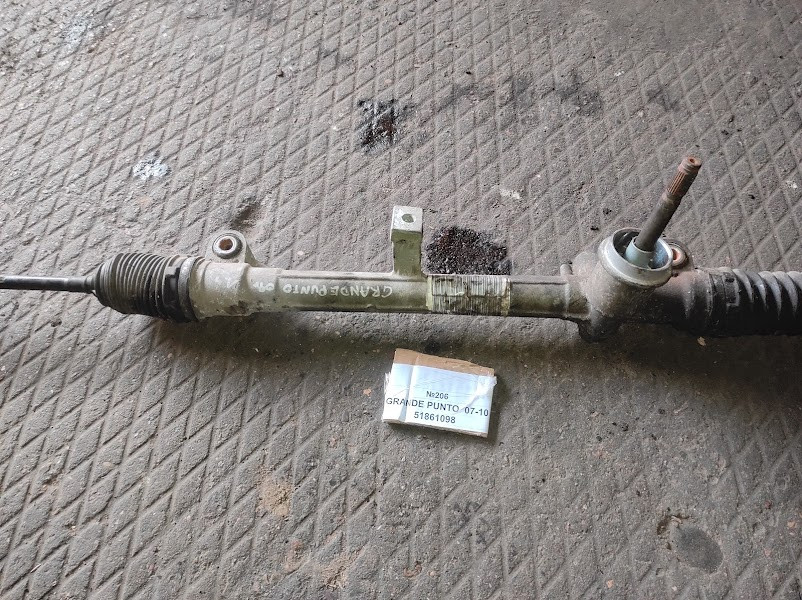 No206 Б/у Кермова (рульова) рейка 51861098 для Fiat Grande Punto 2007-2010