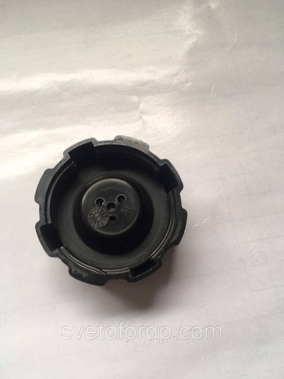 Кришка розширювального бачка ВАЗ 2108-12, Таврія, ГАЗ 3110-3302, фото 1