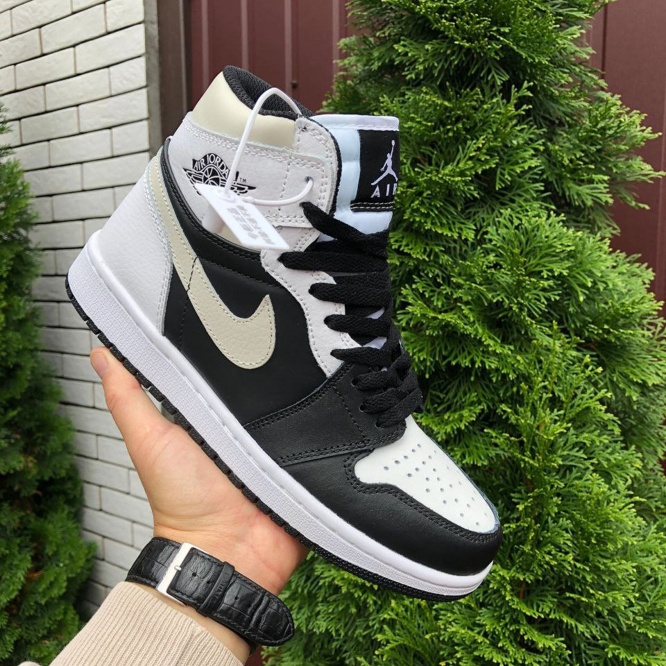Жіночі кросівки Nike Air Jordan 1 Retro High OG шкіряні повсякденні осінні чорні білі бежеві