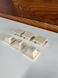 Меблева ручка  з дерева  квадратна 40*40 мм