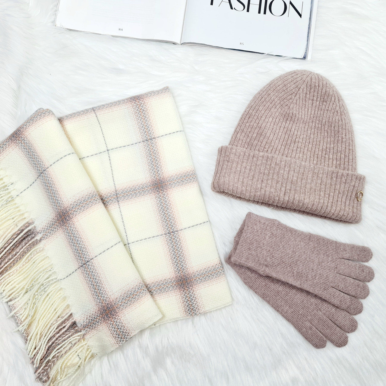 Комплект жіночий зимовий ангора з вовною (шапка+шарф+рукавички) ODYSSEY 58-60 см різнокольоровий 12161 - 8008 - 4072, фото 1