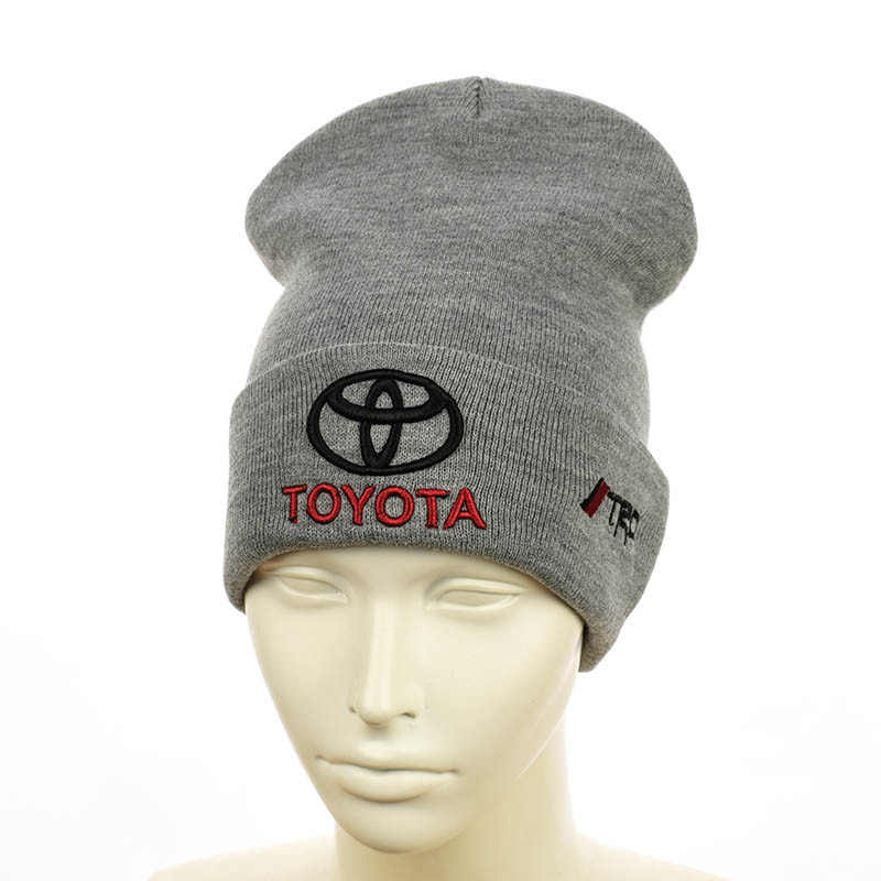 Молодіжна шапка з вишивкою "Toyota"