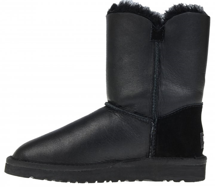 Black bailey button uggs deals