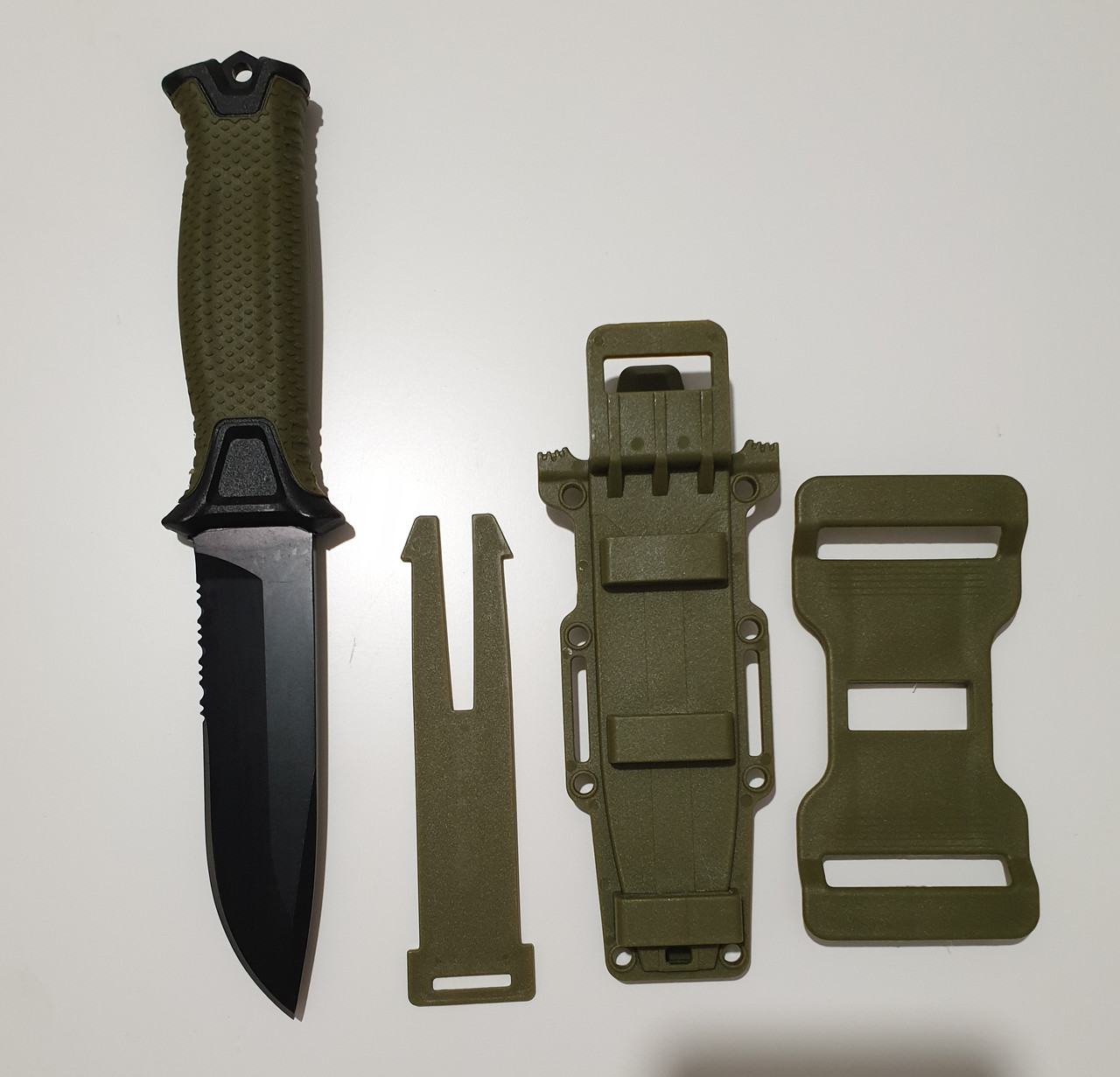 Тактичний ніж Gerber AK 810