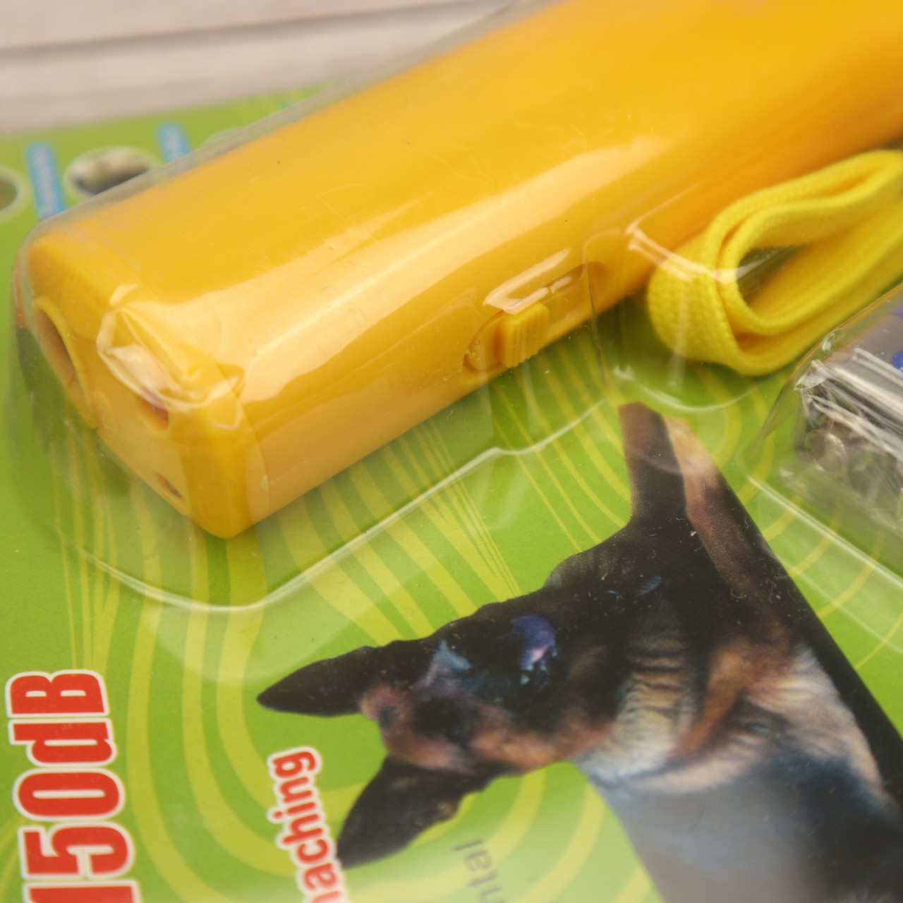 Ультразвуковой отпугиватель собак мощный c фонариком AD100 Защита Тренировка Дрессировка Звук карманный желтый - фото 3 - id-p1399910915