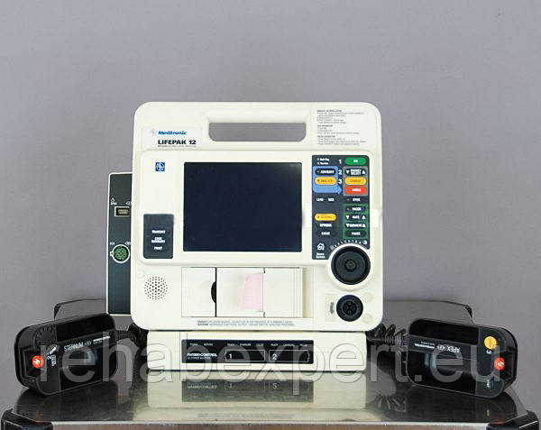 Б/У Дефібрилятор з монітором і кабелем пацієнта ЕКГ Medtronic Physio Control LIFEPAK 12 Defibrillator (Used)